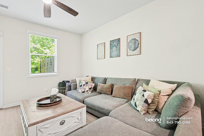 Photo - 203 Norse Crk Dr