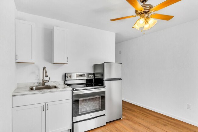 Photo - Woodland Retreat Studio in Hollister, MO Unit 3