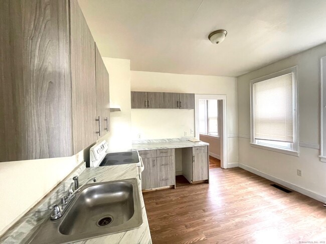 Photo - 394 Shelton Ave