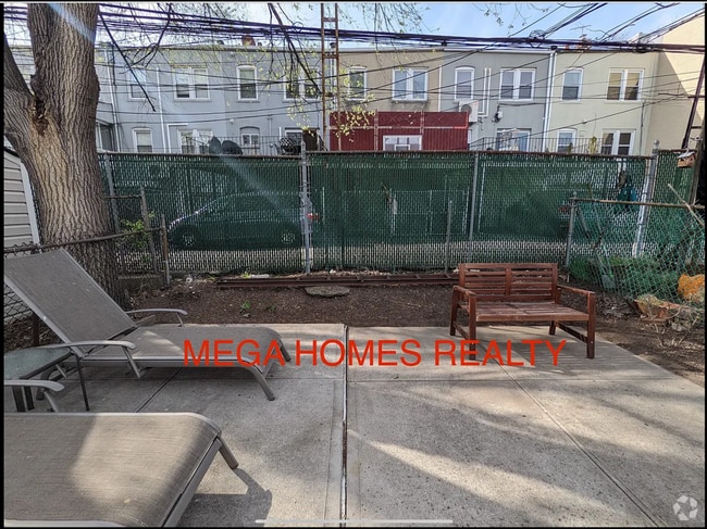 Building Photo - 2136 47th St Unit 1 Rental