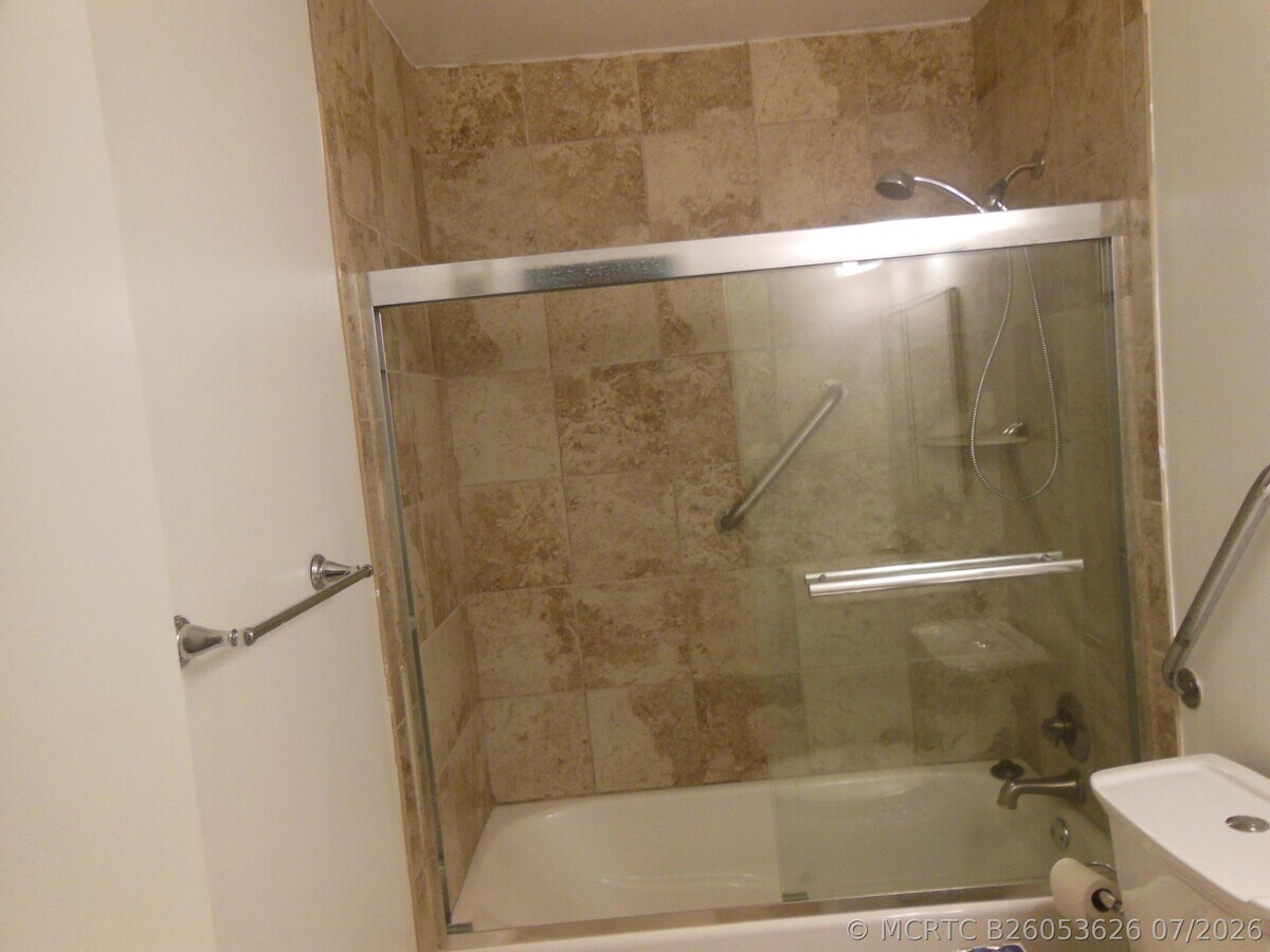 Photo - 105 Lake Helen Dr