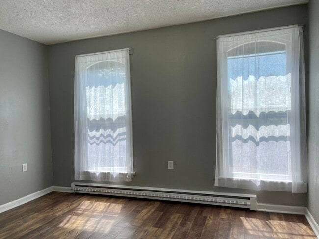 1021 Hudson Rd Unit #2