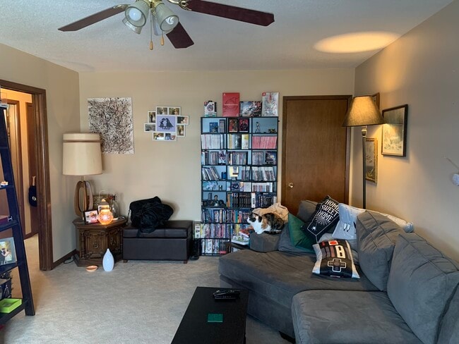 Building Photo - 1414 24th St Unit 1412