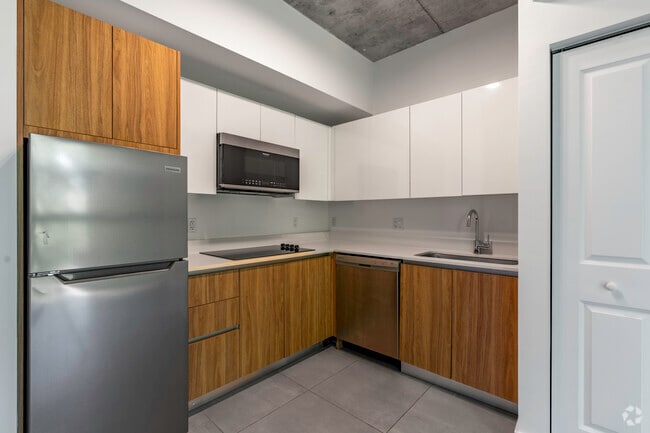 Interior Photo - 1159 NW 8 AVE