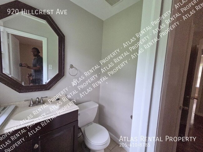 Photo - 920 Hillcrest Ave