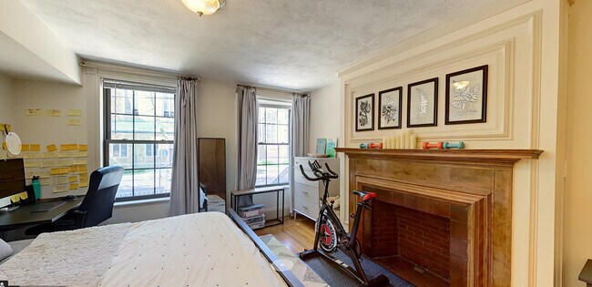 Photo - 18 Dean Rd Unit 1