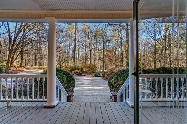 Photo - 344 Lost Creek Dr NW