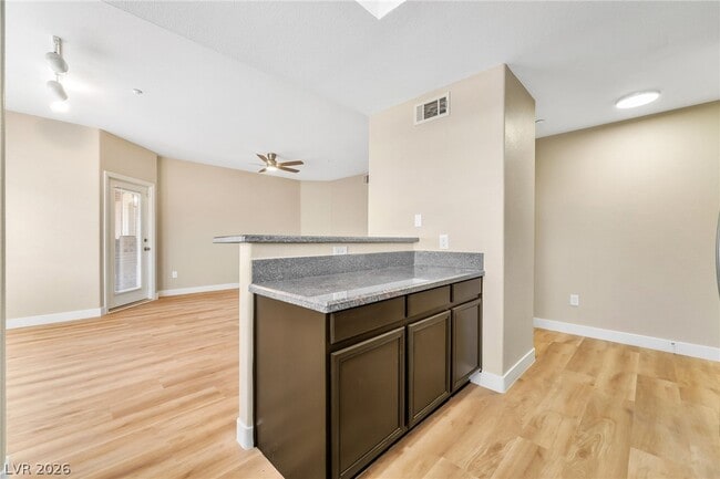 Photo - 830 Carnegie St Unit 1622