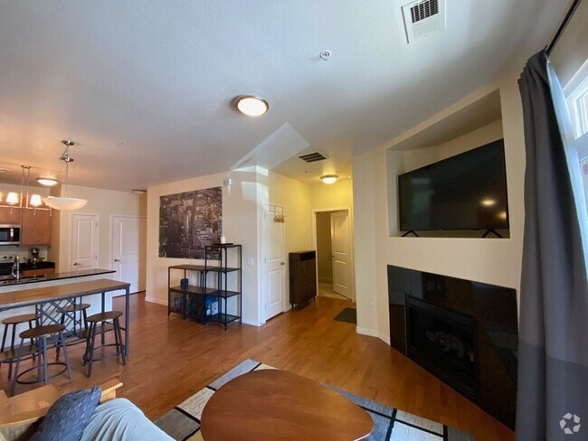 Building Photo - Park Hill 2 Bedroom 2 Bath Condo Unit 604