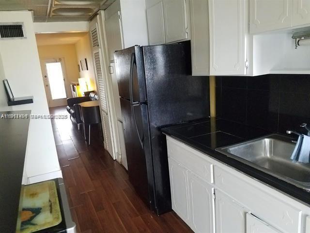 Building Photo - 1430 NE 170th St Unit 214