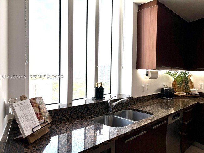 Photo - 15901 Collins Ave Unit 1706
