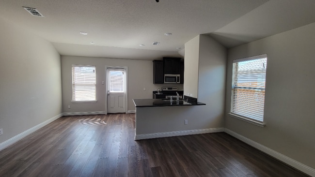 Photo - 1421 Warringwood Dr