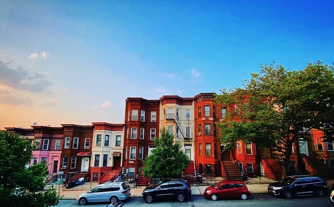 Building Photo - 451 51st St Unit Apt#1