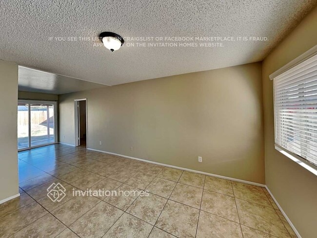 Photo - 7124 W Flower St