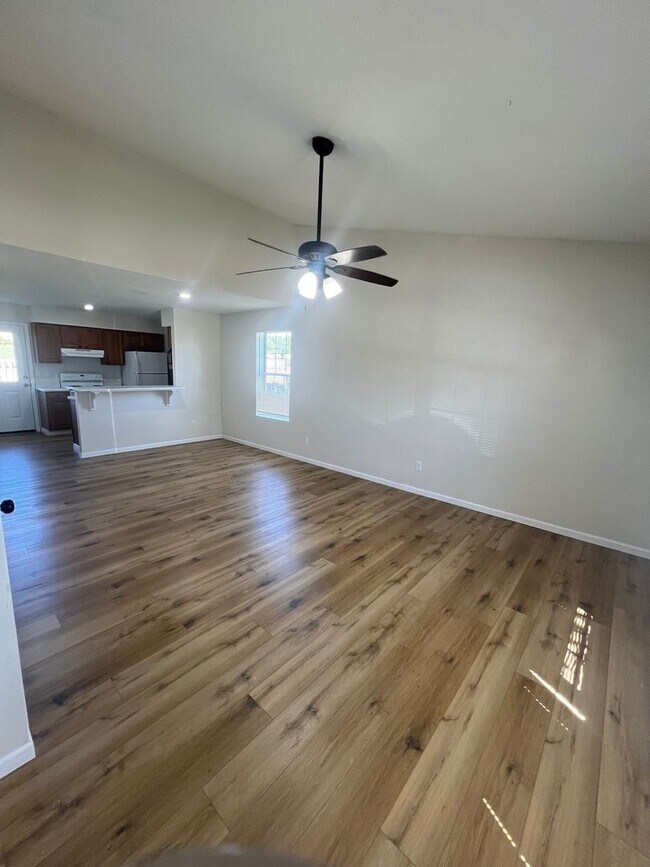 Photo - 2511-2511 Carnation Dr Unidad 2509