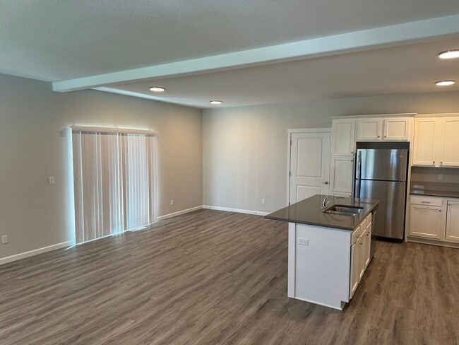 Photo - New 4 Bed / 2.5 Bath Duplex! $500 Amazon Gift Card! First 1.5 Month's Rent Is Free!