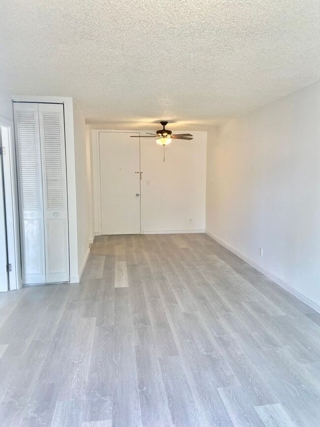 Photo - Renovated 1 bedroom 1 bath near Schofield Barracks! Unit B609