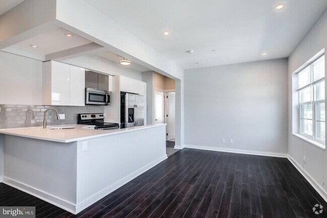 Building Photo - 17 S 44th St Unit 3 Rental