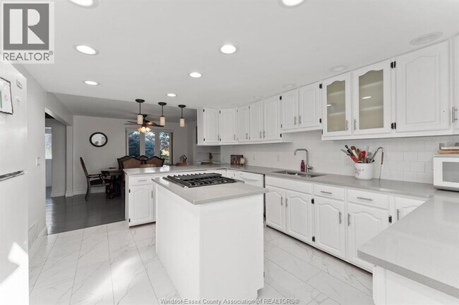 Photo - 1909 County Rd 46