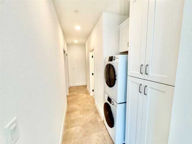 Photo - 2102 Mechanic St Unit 101