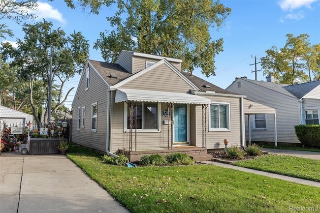 Photo - 2215 Rowland Ave