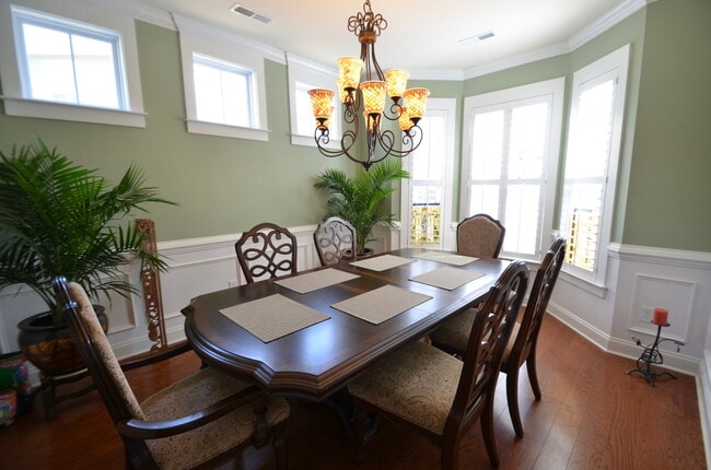 Photo - 1811 Luna Ct