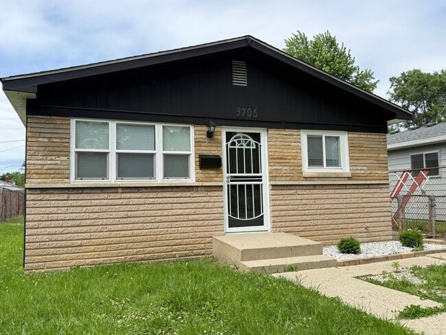 Photo - Newly rehab, three bedroom, one bath and Christian Park with a fence yard.