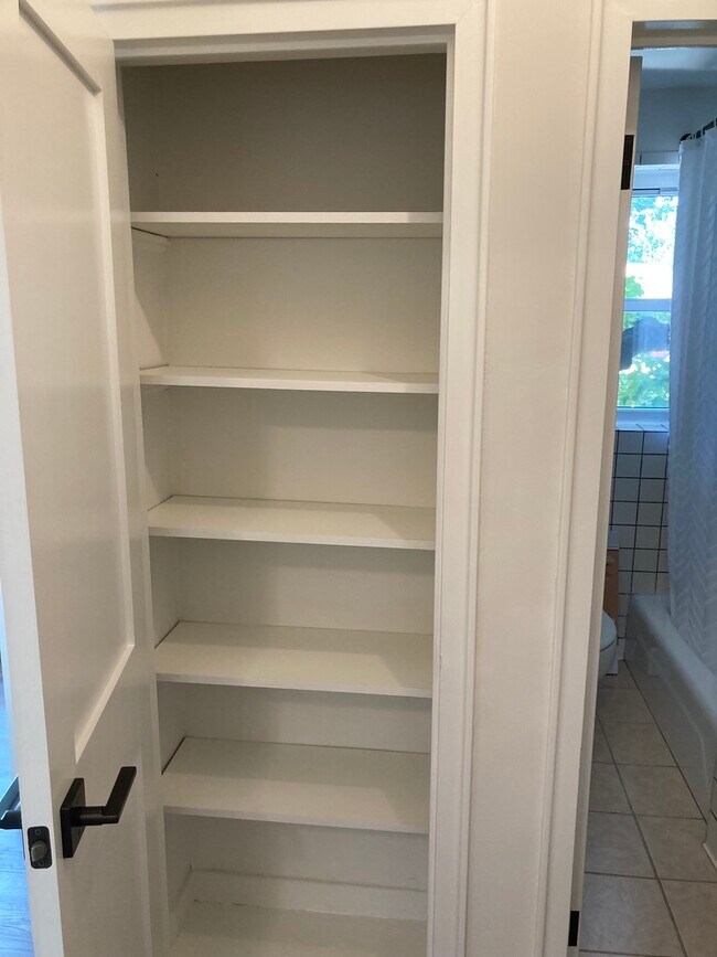 Photo - 100 Woodside Grn Unit 2A