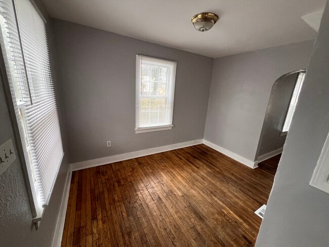 Photo - 606 Kingwood Dr