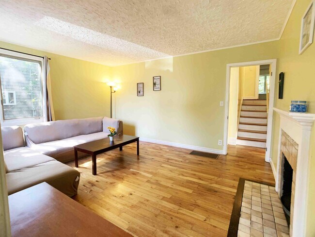 Photo - 111 Bonaventure Ave