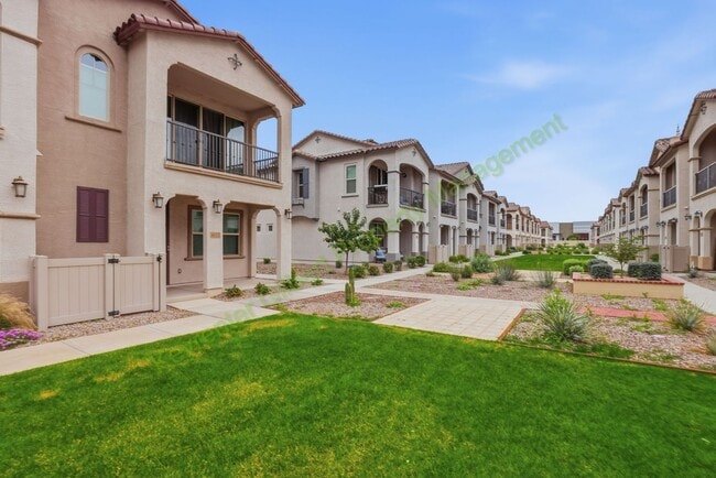 Photo - Modern Gilbert Home in Warner Meadows Community
