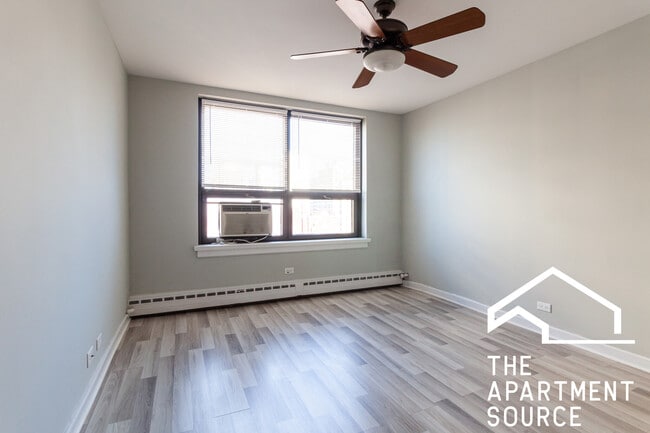 Photo - 445 W Wellington Ave Unit 10H