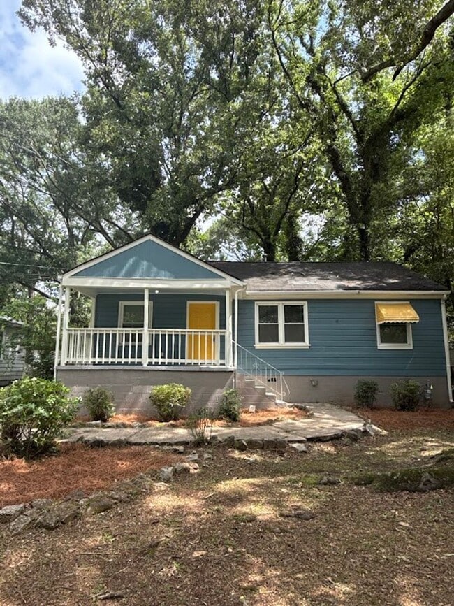 Building Photo - 4 Bed 1 Bath in Atlanta! $500 off for the ... Rental
