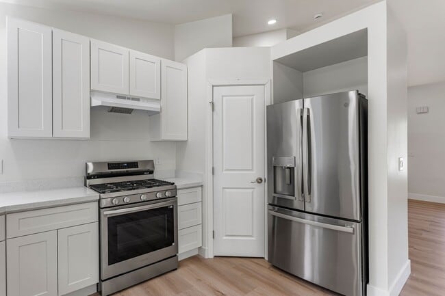 Photo - 5520 Muskingham Way