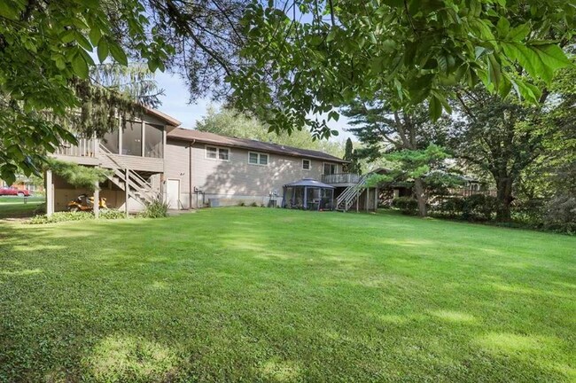 Photo - 3151 View Rd