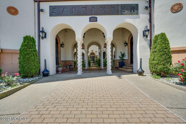 Building Photo - 400 Deal Lake Dr Unit 8F