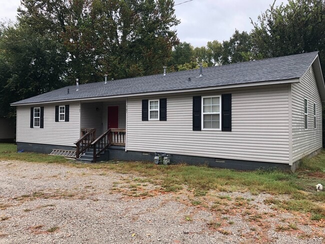 Building Photo - 505 N Bradford Ave Unit 505 North Bradford Ave. Rental