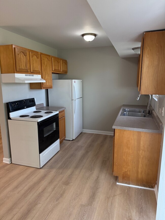 Photo - 101 E Bannon St