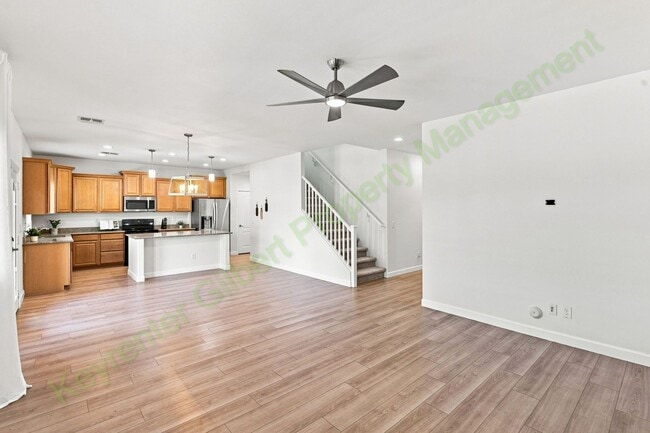 1546 W Alder Rd
