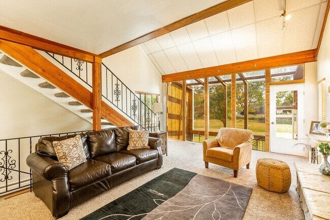 Photo - 1880 Myers Ln