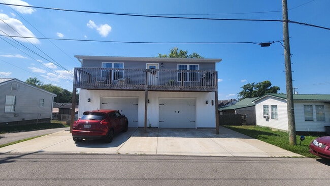 Photo - 648 Florida St