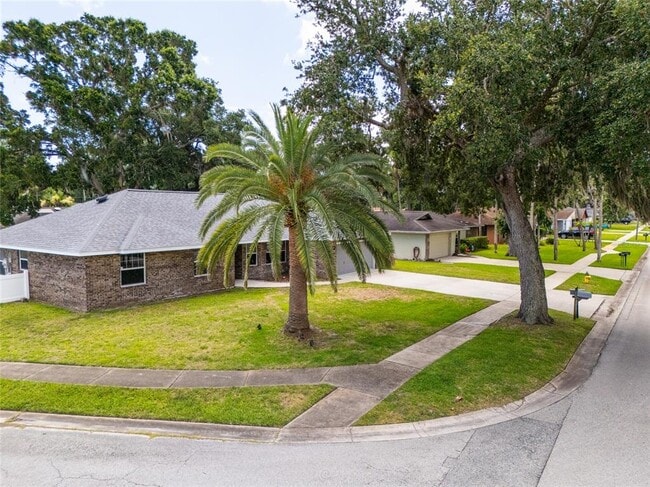 Photo - 923 Sand Crest Dr
