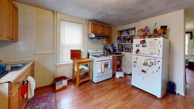 Photo - 9R Winship St