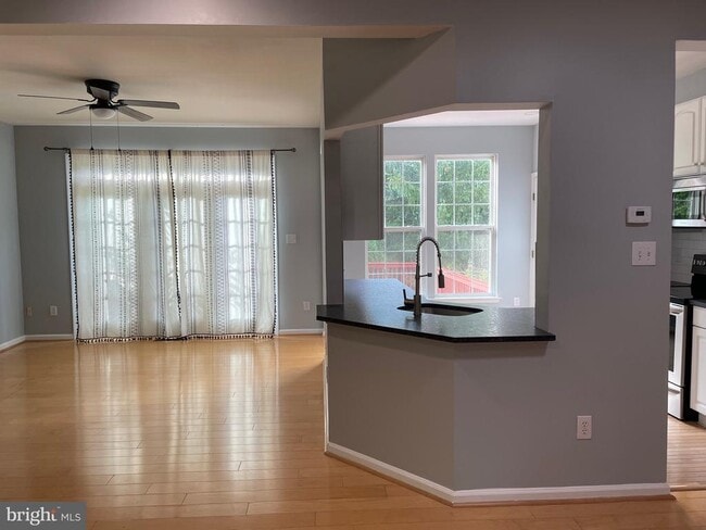 Photo - 30 Bridle Ct