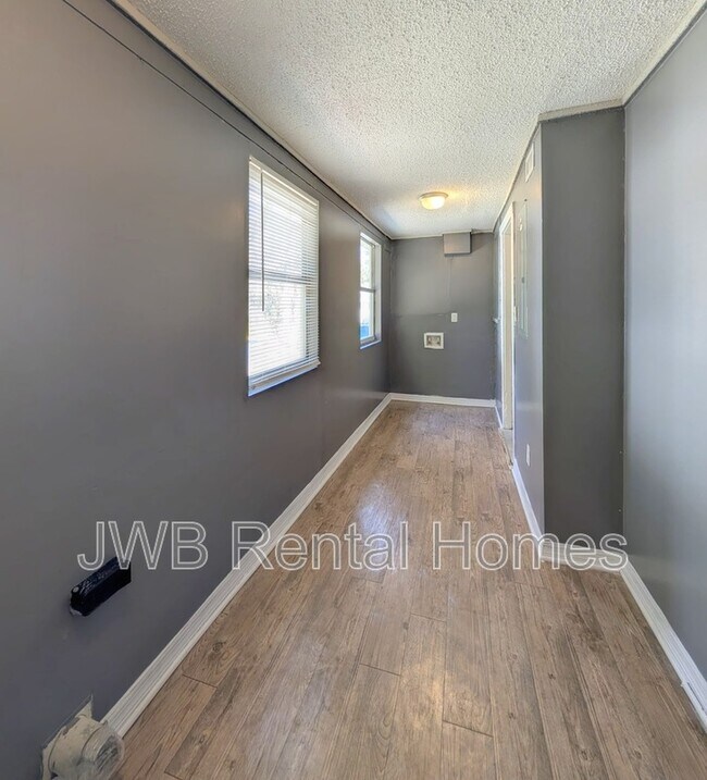 Photo - 8920 2nd Ave