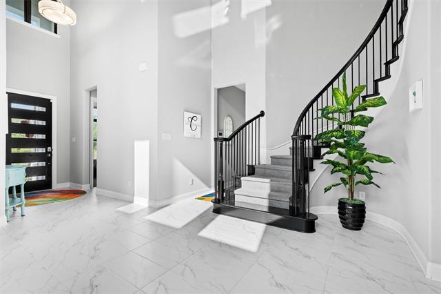 Photo - 1833 Rolling Heights Ln