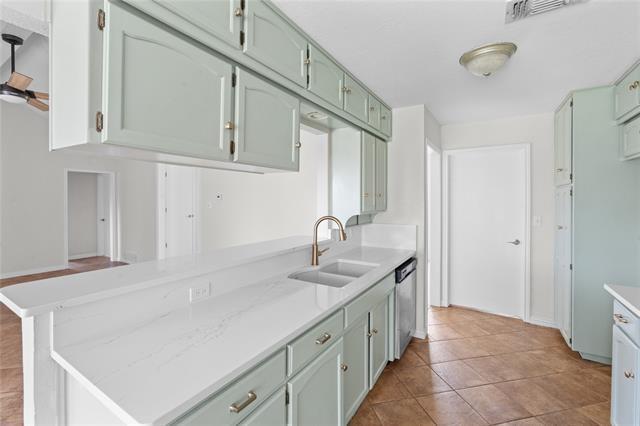 Photo - 1106 Almond Dr