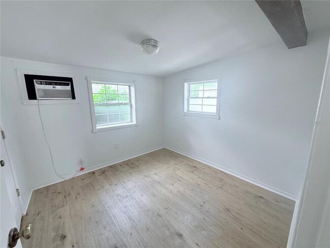 Photo - 2120 Carlton Dr