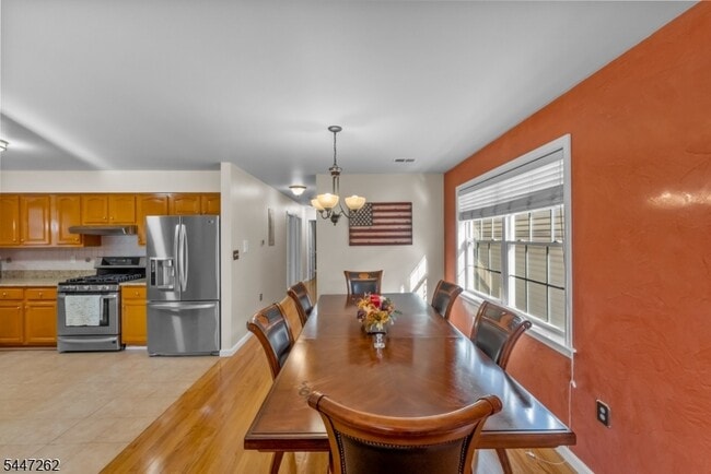 23 Chester Ave Unit 2