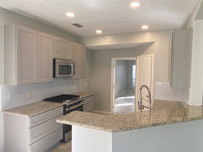 Building Photo - 4223 Fieldview Ct